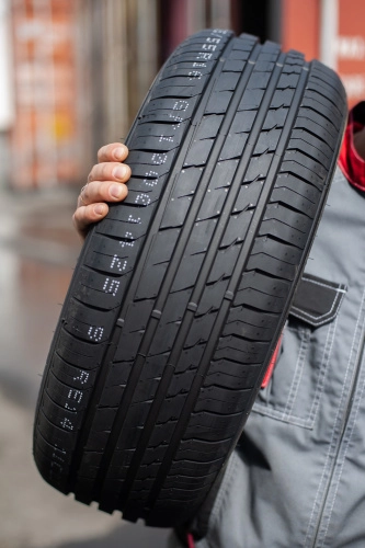 фото протектора и шины Atrezzo Elite Шина Sailun Atrezzo Elite 185/55 R16 87V